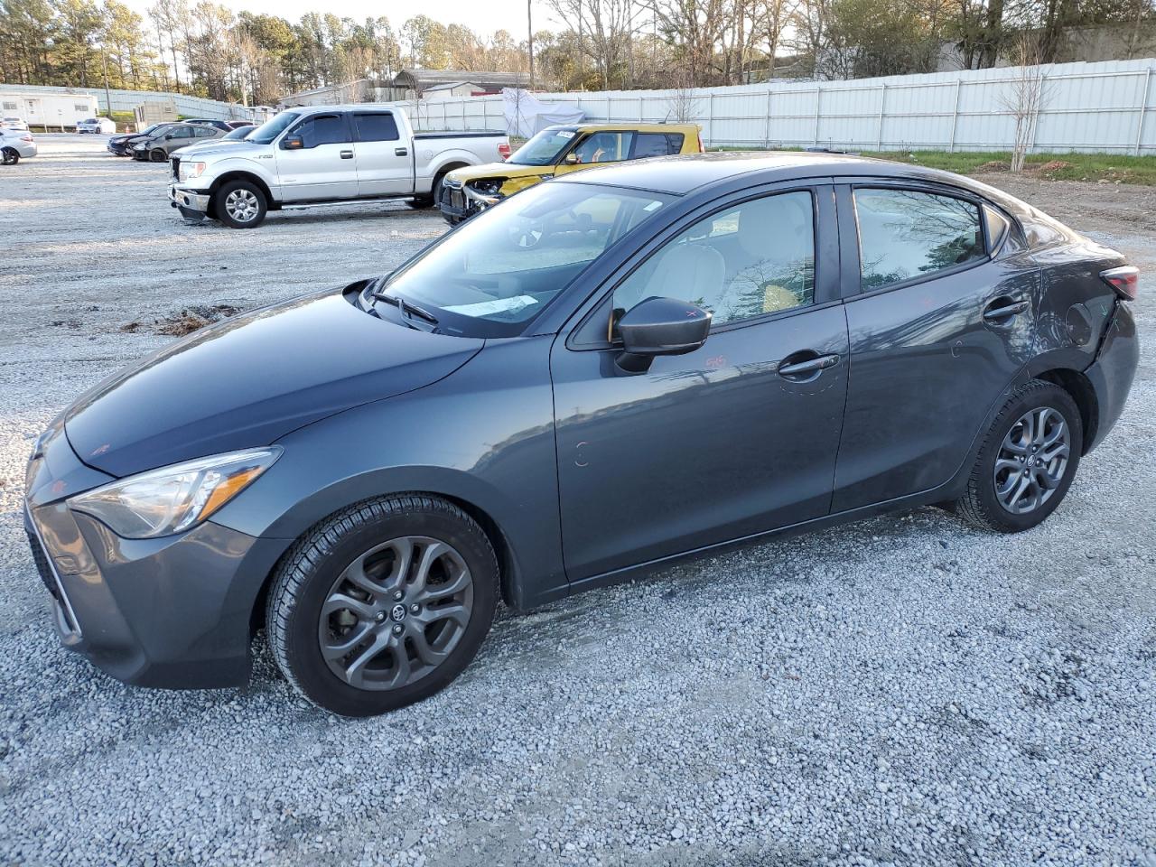 Obraz 2019 TOYOTA YARIS L 2019