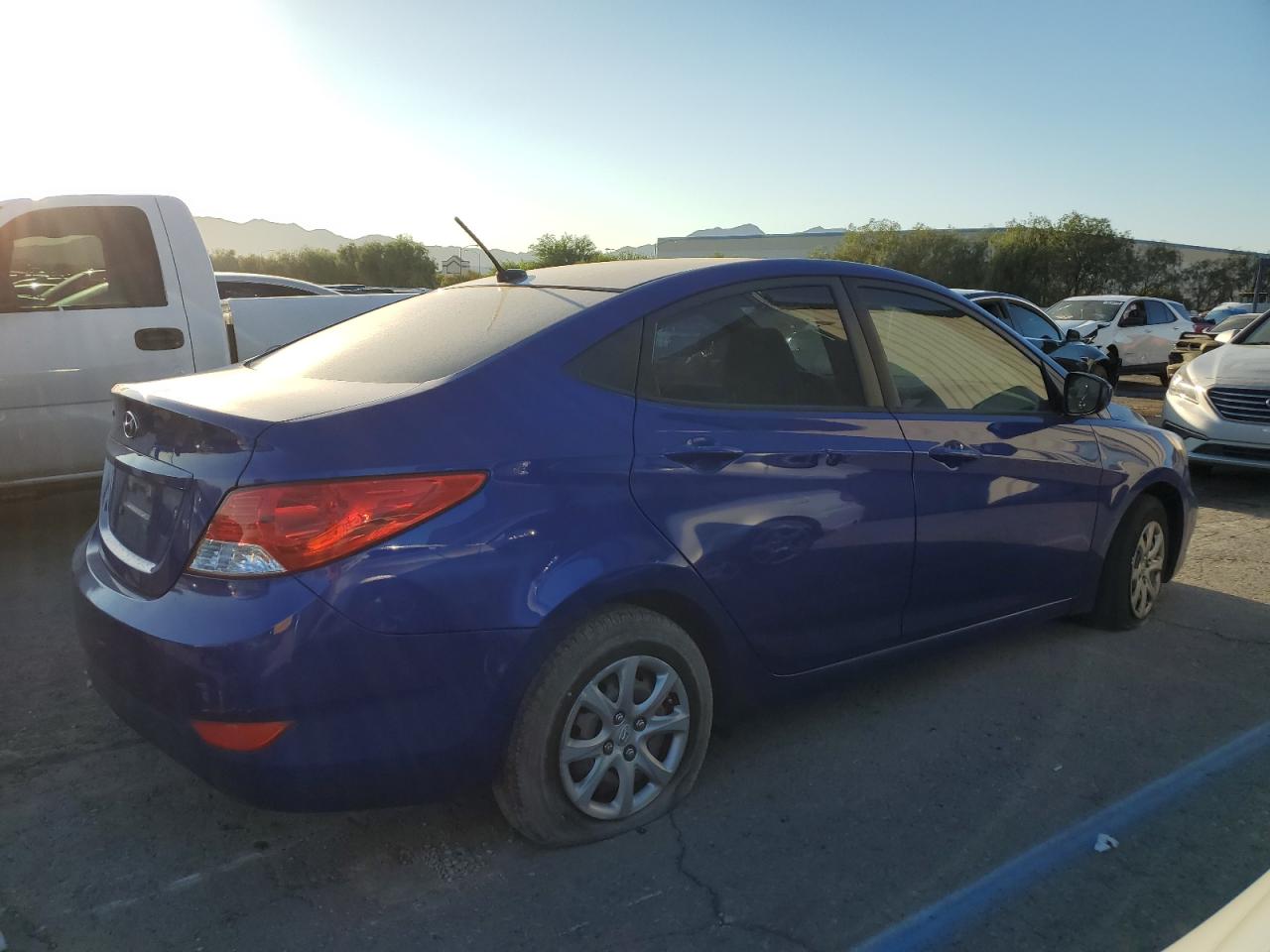 Obraz 3 z 2014 HYUNDAI ACCENT GLS 2014 z VIN KMHCT4AE1EU657794