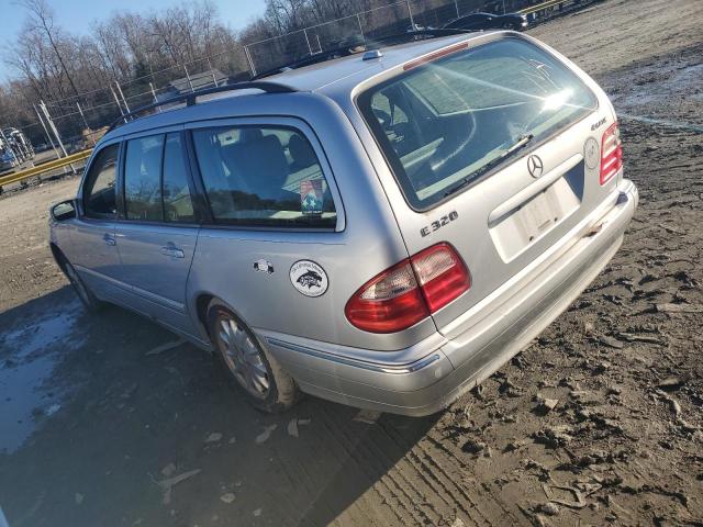 Obraz 2 z 2001 MERCEDES-BENZ E 320 4MATIC 2001 z VIN WDBJH82JX1X043768