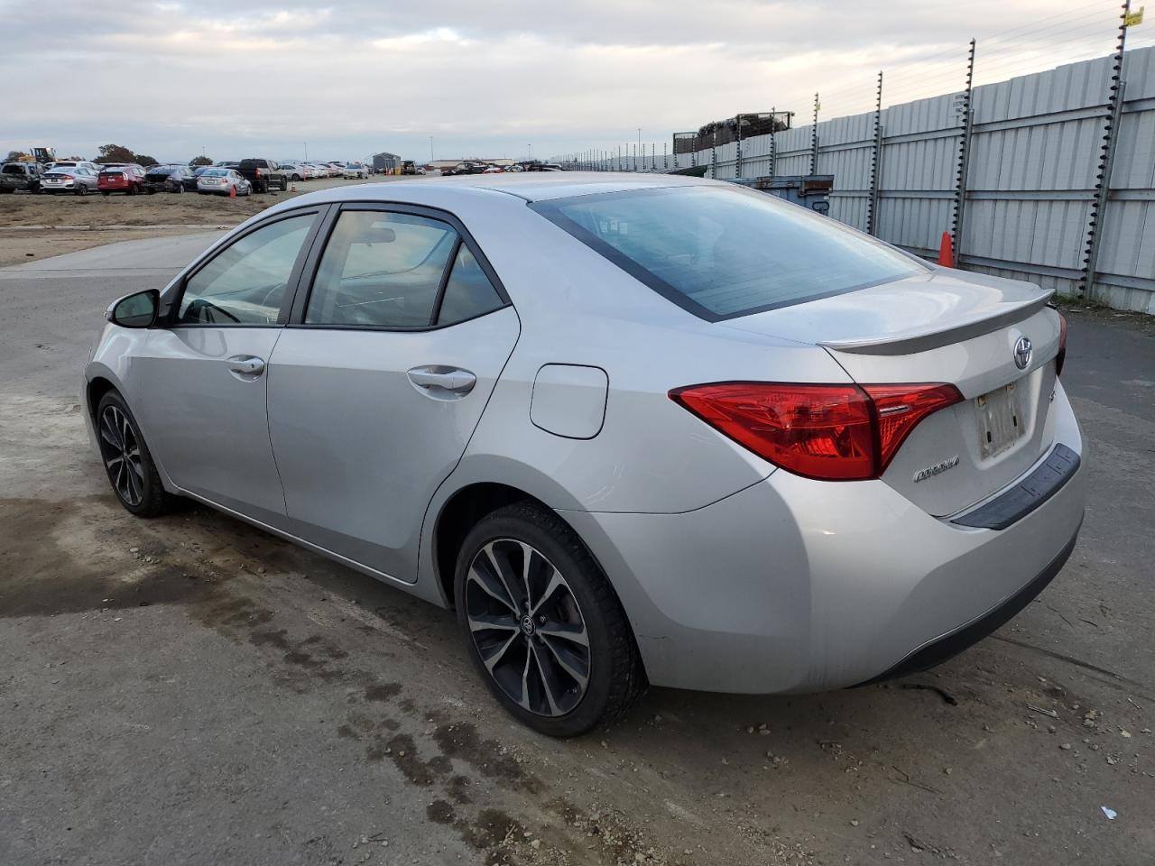 Изображение 2 2017 TOYOTA COROLLA L 2017 с VIN 5YFBURHE0HP697673
