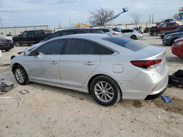 Изображение 2 2018 HYUNDAI SONATA SE 2018 с VIN 5NPE24AF2JH620279