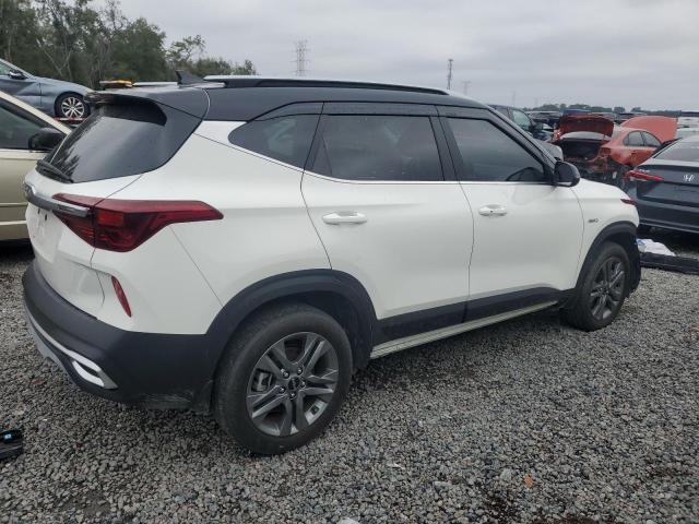 Obraz 3 z 2022 KIA SELTOS S 2022 z VIN KNDEUCAA1N7342669