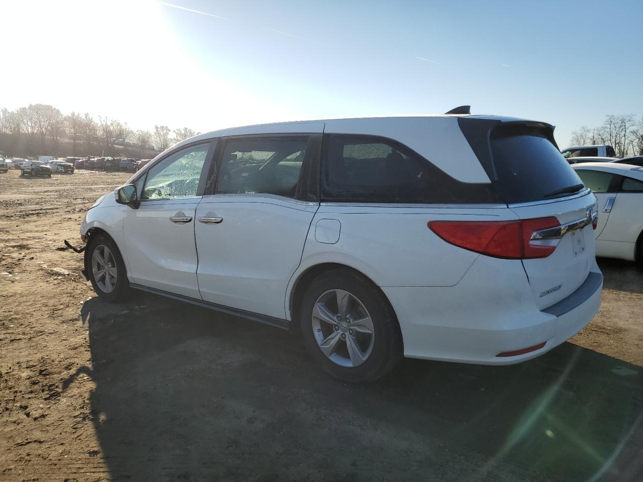 Изображение 2 2018 HONDA ODYSSEY EXL 2018 с VIN 5FNRL6H70JB023896