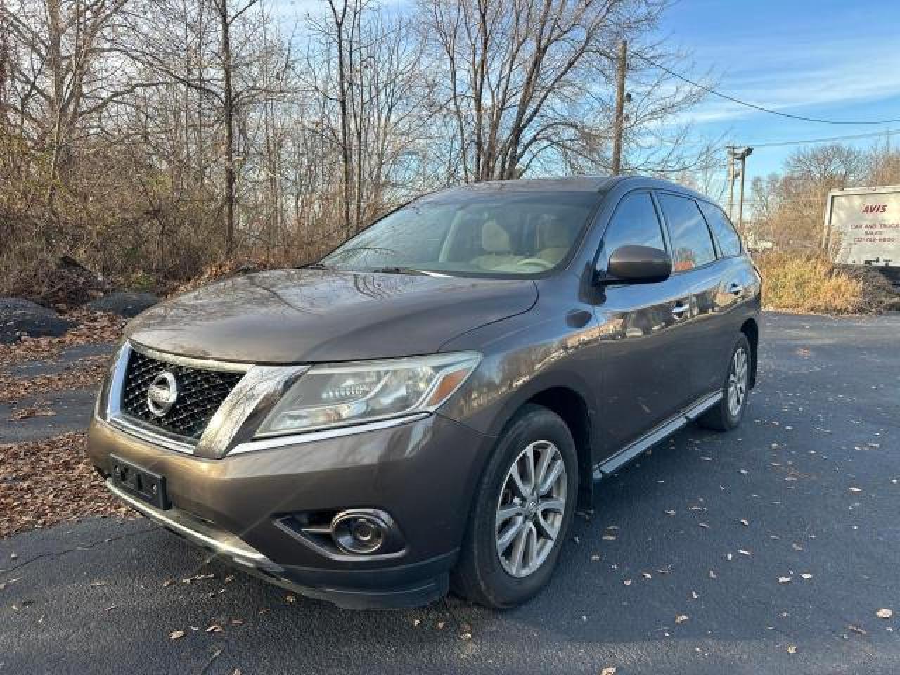Image 2 of 2015 NISSAN PATHFINDER S 2015 with VIN 5N1AR2MN3FC626561