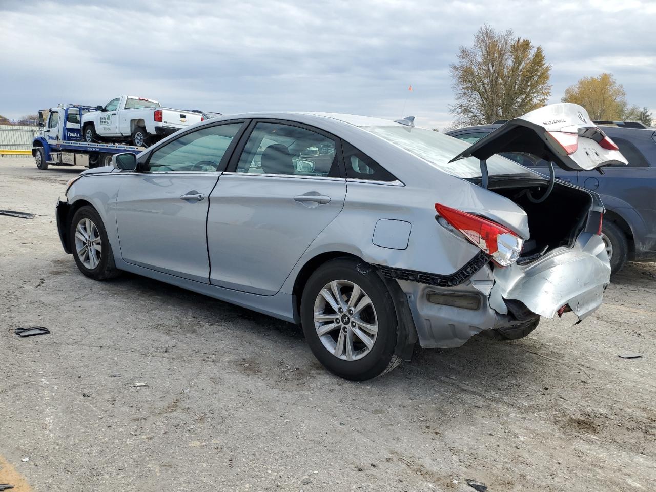 Изображение 2 Hyundai Sonata Gls 2013 с VIN 5NPEB4AC0DH514178