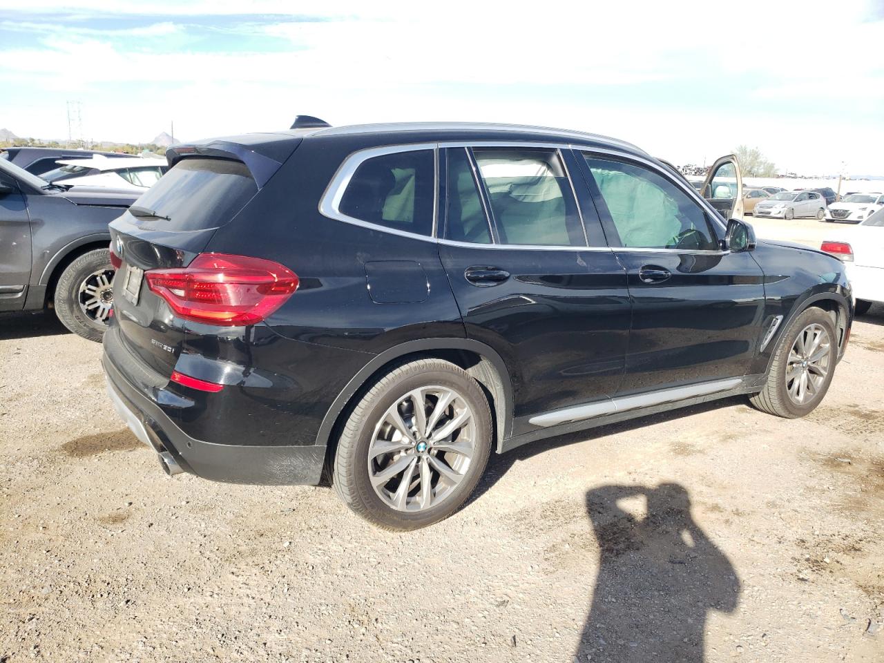 Obraz 3 z 2019 BMW X3 SDRIVE30I 2019 z VIN 5UXTR7C51KLF34131