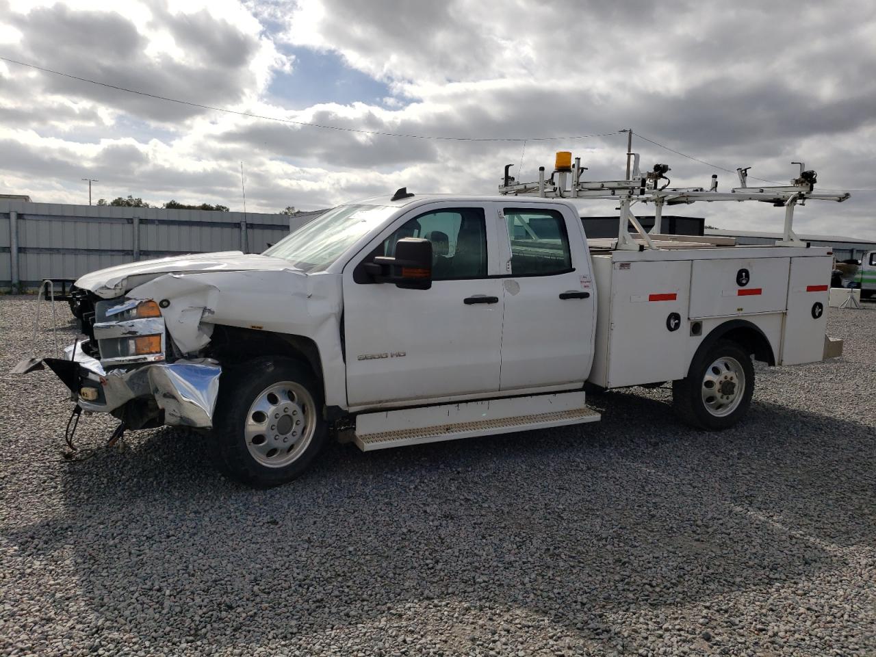 Image 1 of 2016 CHEVROLET SILVERADO K3500 2016 with VIN 1GB2KYEG3GZ186750