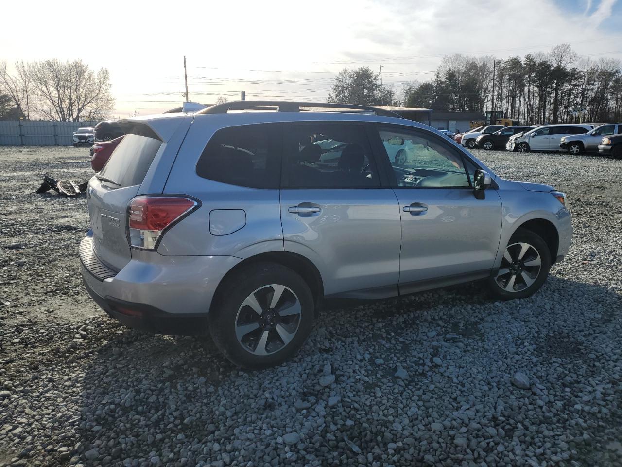 Obraz 3 z 2017 SUBARU FORESTER 2.5I PREMIUM 2017 z VIN JF2SJAEC2HH401269