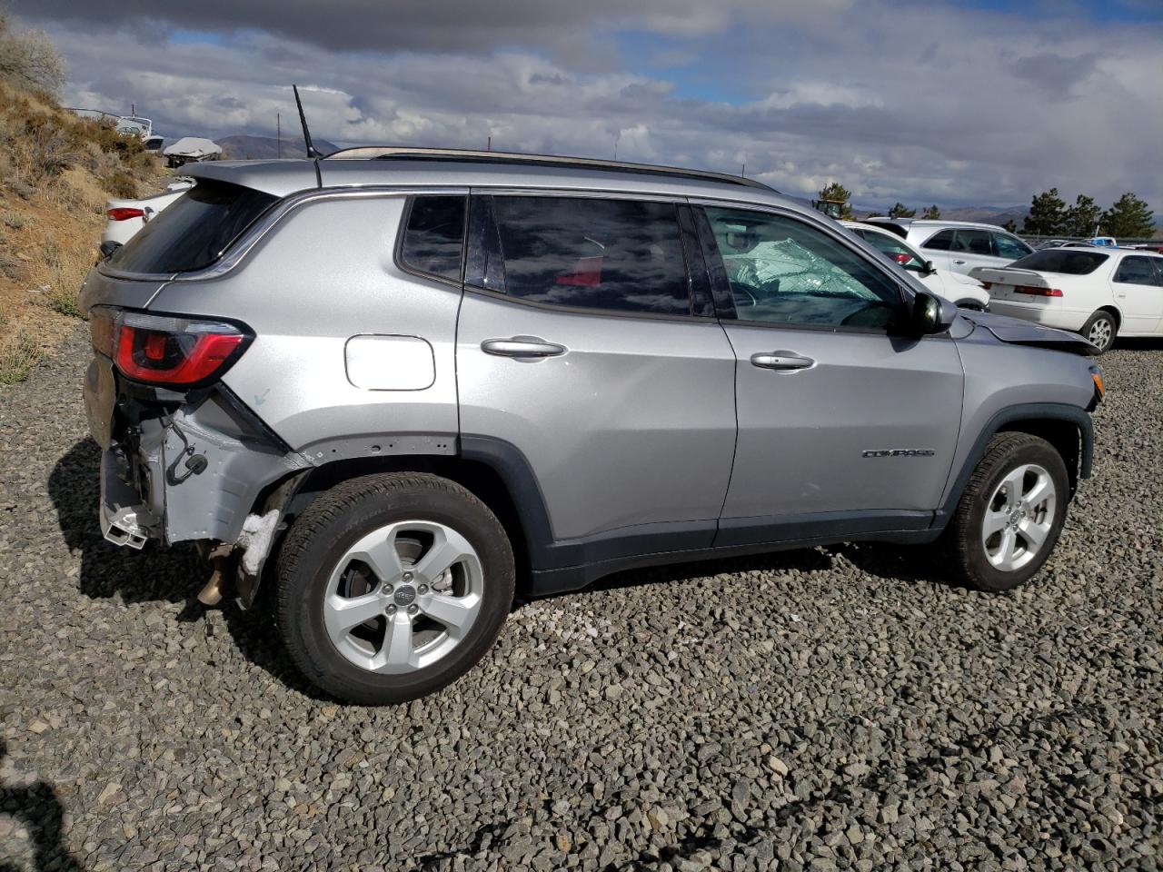 Image 3 of 2018 JEEP COMPASS LATITUDE 2018 with VIN 3C4NJCBB4JT368544
