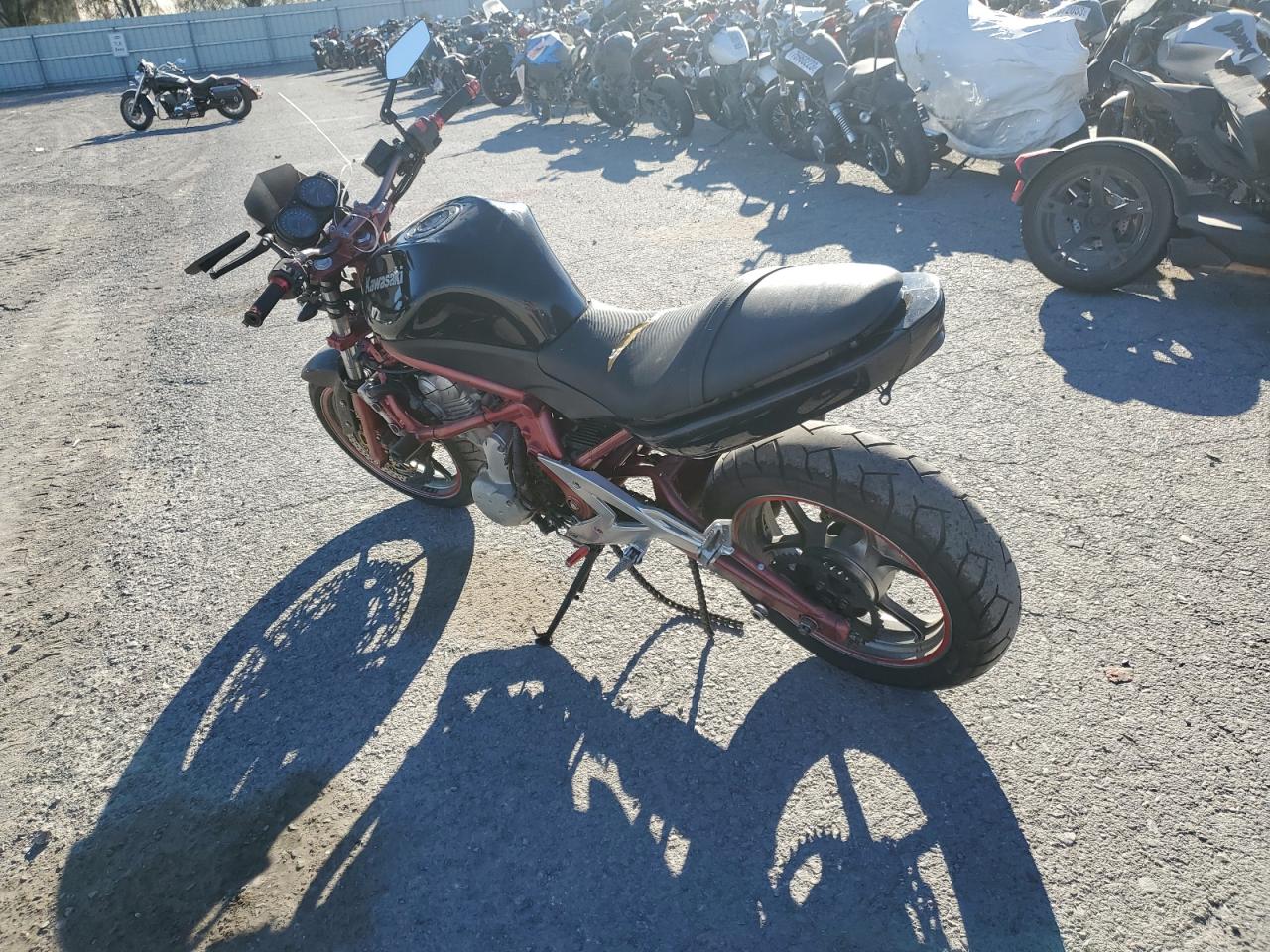 Obraz 3 z 2006 KAWASAKI EX650 A6F 2006 z VIN JKAEXEA136A006636