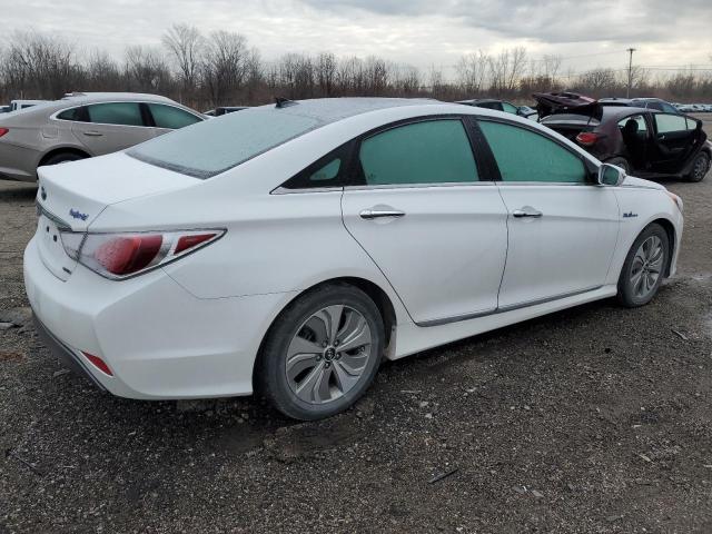 Image 3 of 2014 HYUNDAI SONATA HYBRID 2014 with VIN KMHEC4A41EA103897