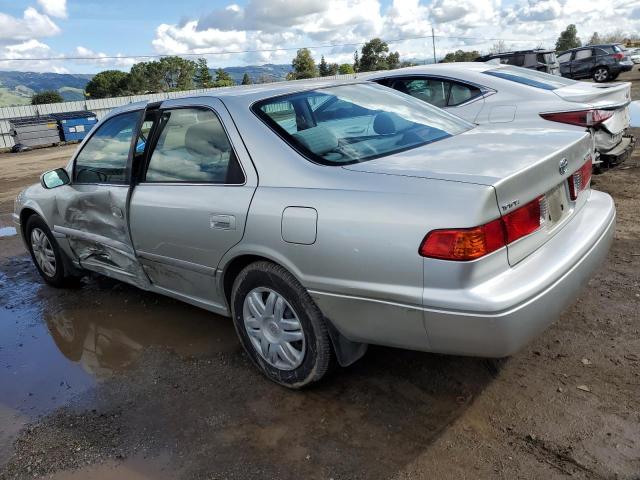 Image 2 of 2000 TOYOTA CAMRY CE 2000 with VIN JT2BG22K4Y0457042
