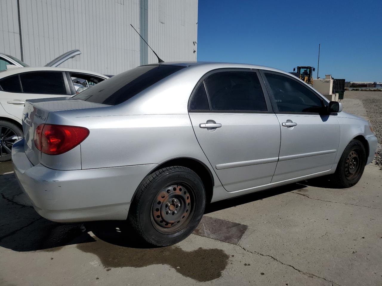 Image 3 of 2005 TOYOTA COROLLA CE 2005 with VIN 1NXBR30E55Z435779