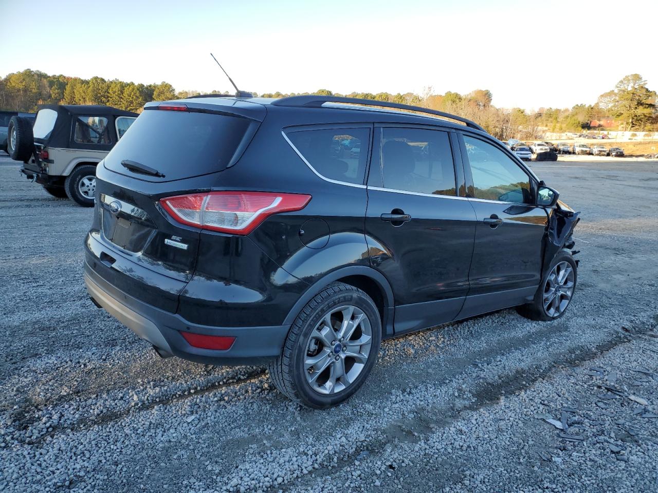 Image 3 of 2014 FORD ESCAPE SE 2014 with VIN 1FMCU0GX8EUE20461