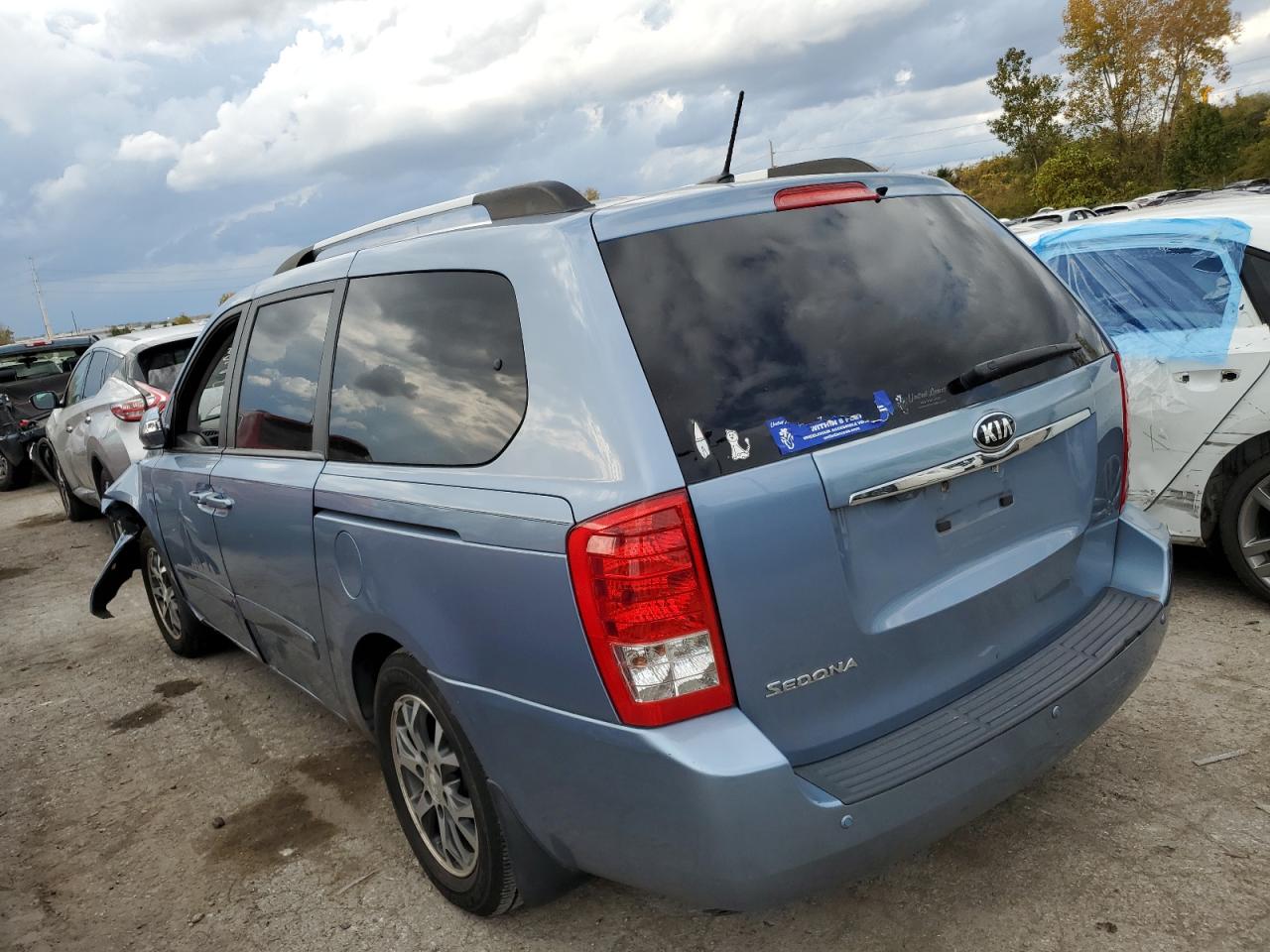 Изображение 2 2014 KIA SEDONA LX 2014 с VIN KNDMG4C76E6577603