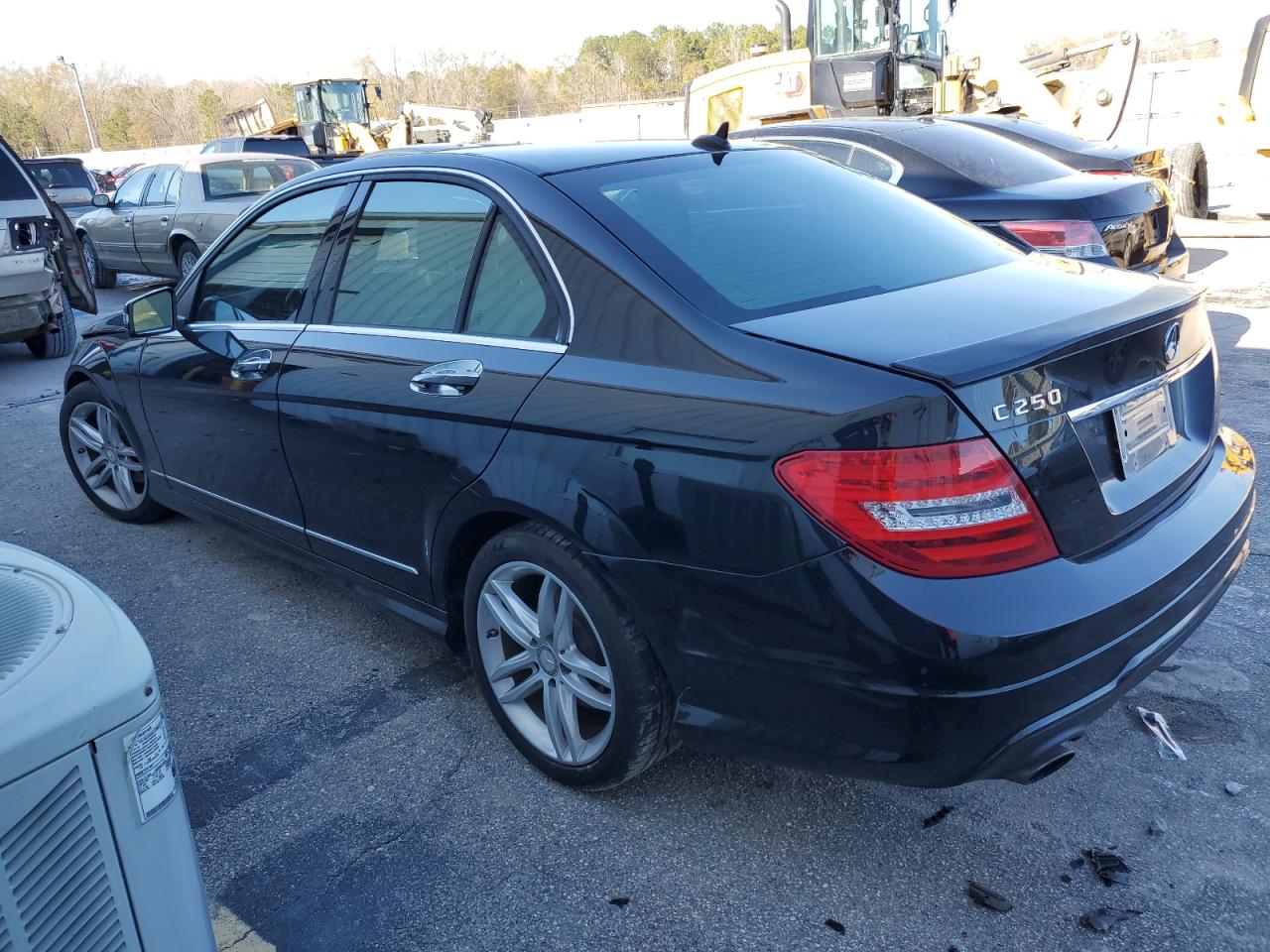 Изображение 2 2014 MERCEDES-BENZ C 250 2014 с VIN WDDGF4HB8EA952892