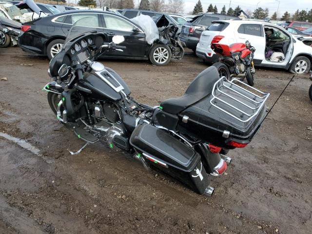 Image 3 of 2015 HARLEY-DAVIDSON FLHTCU ULTRA CLASSIC ELECTRA GLIDE 2015 with VIN 1HD1FCM18FB652447