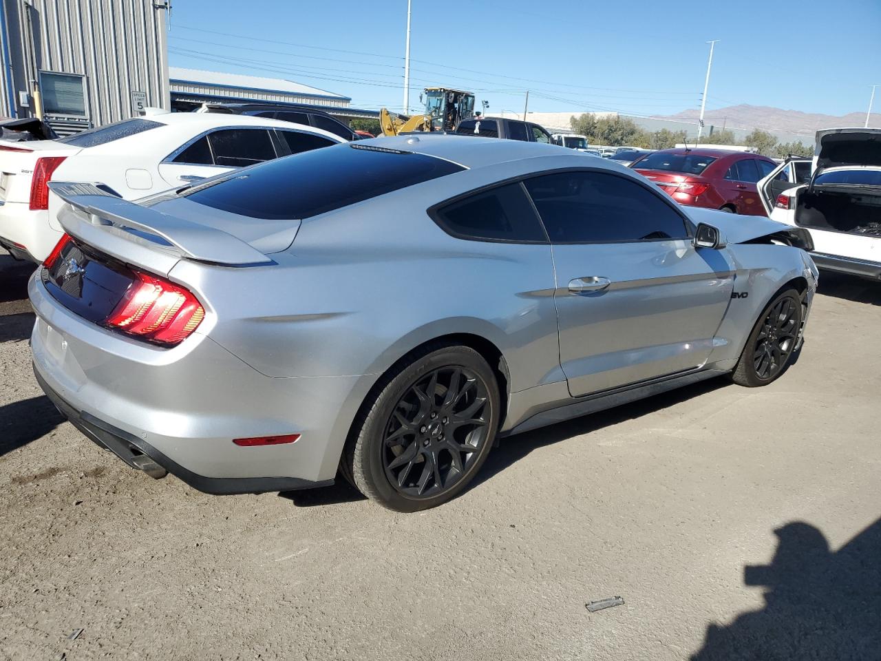 Obraz 3 z 2018 FORD MUSTANG  2018 z VIN 1FA6P8TH6J5159931