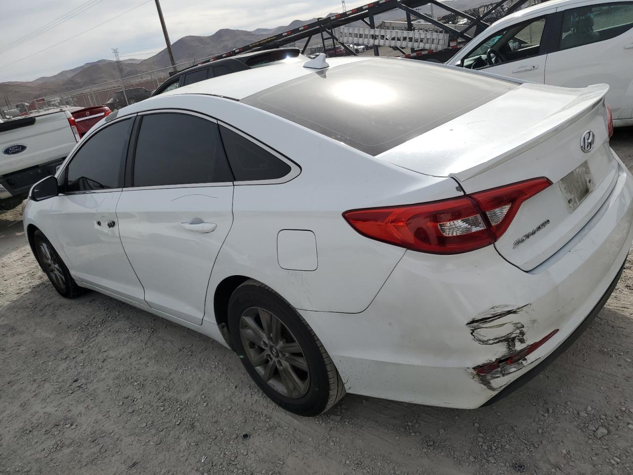 Image 2 of 2015 HYUNDAI SONATA SE 2015 with VIN 5NPE24AF9FH244719