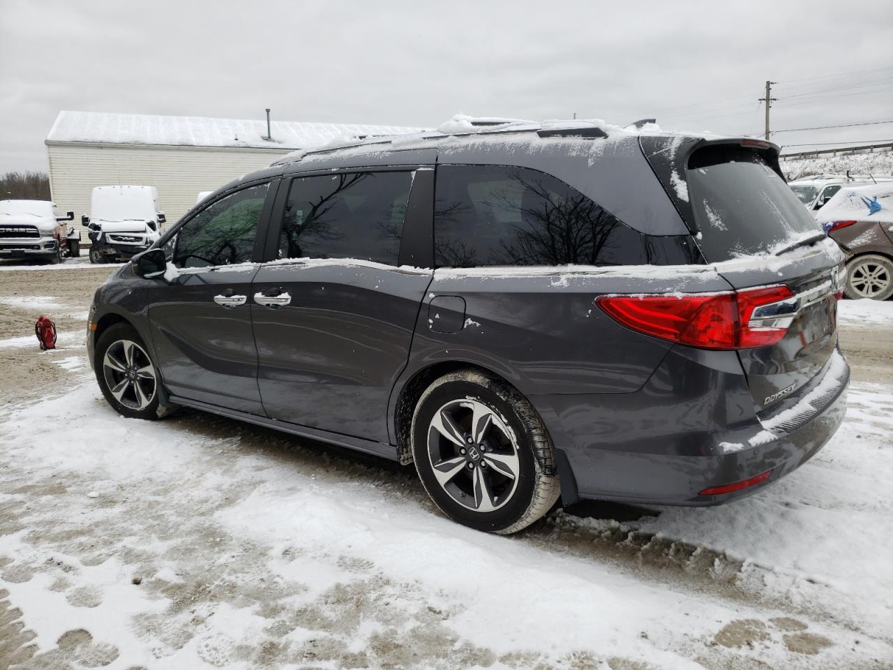 Изображение 2 2018 HONDA ODYSSEY TOURING 2018 с VIN 5FNRL6H87JB094179