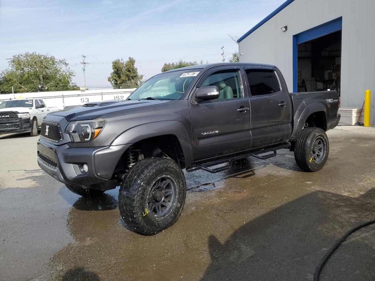 Image 1 of 2014 TOYOTA TACOMA DOUBLE CAB PRERUNNER 2014 with VIN 3TMJU4GN1EM165772