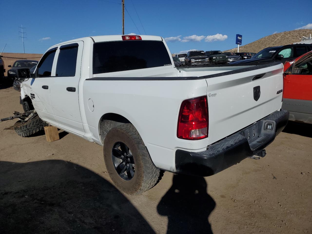 Obraz 2 z 2022 RAM 1500 CLASSIC TRADESMAN 2022 z VIN 3C6RR7KG2NG293328