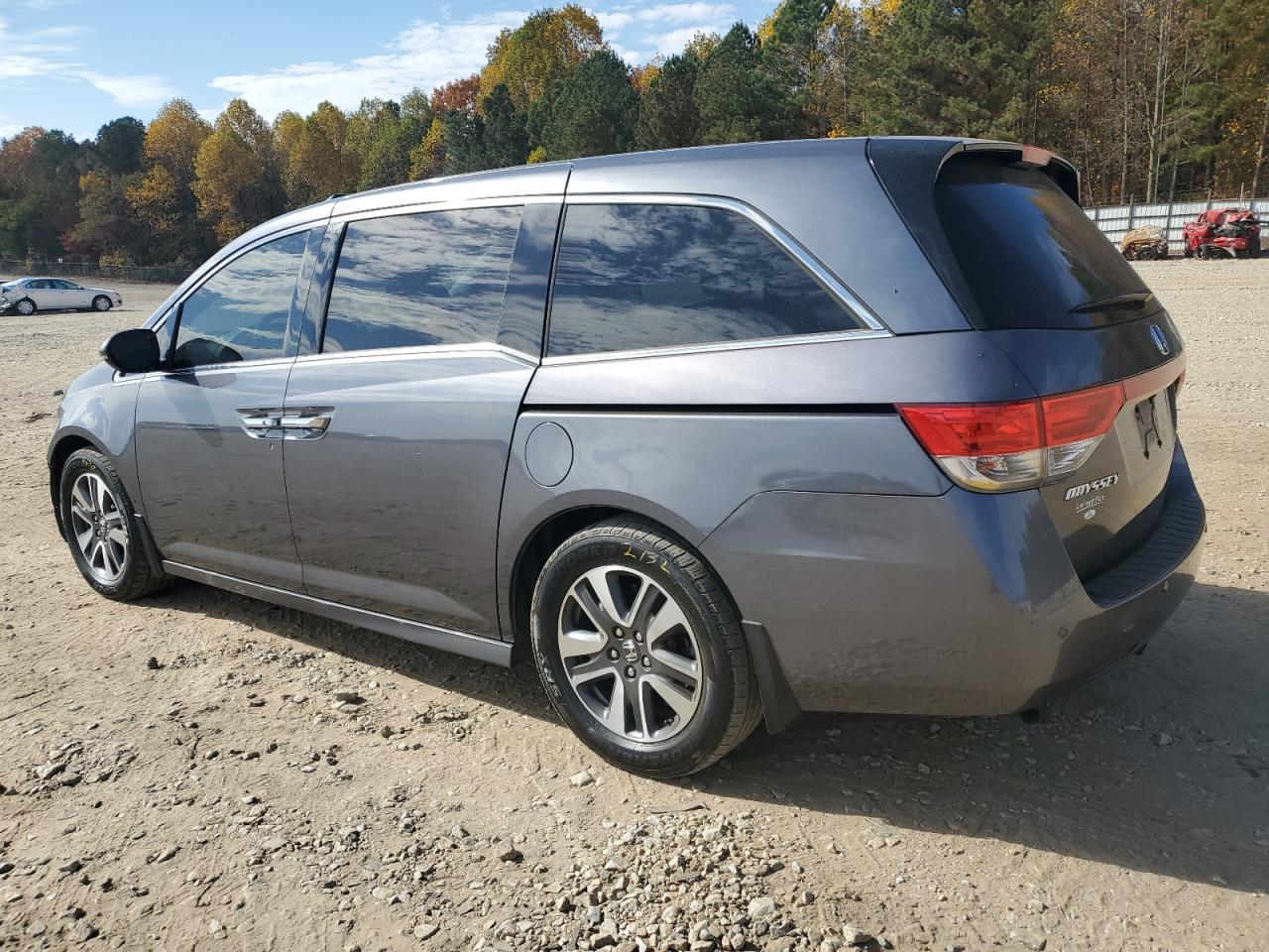 Image 2 of 2016 HONDA ODYSSEY TOURING 2016 with VIN 5FNRL5H91GB113515