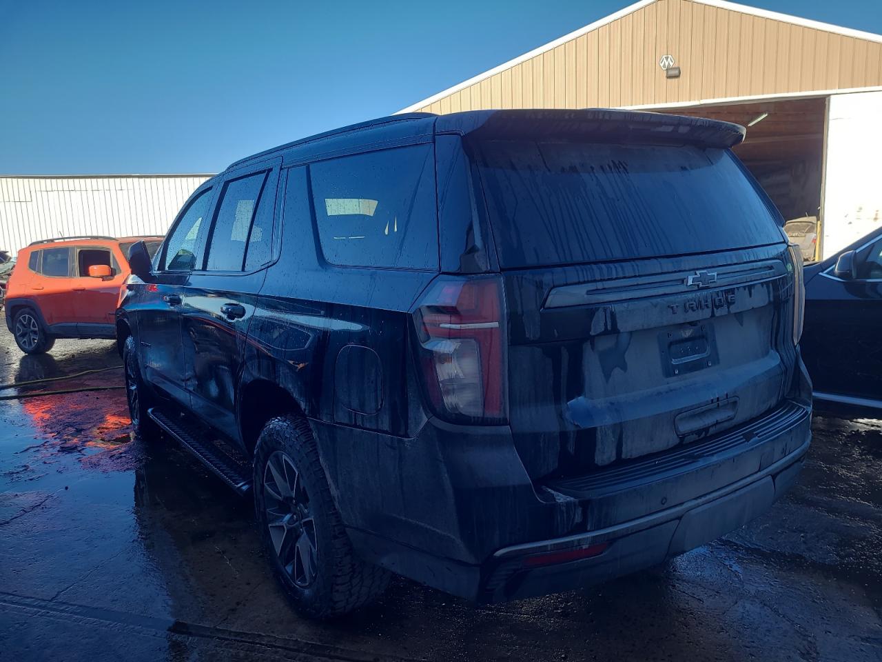 Изображение 2 2022 CHEVROLET TAHOE K1500 Z71 2022 с VIN 1GNSKPKD0NR243409