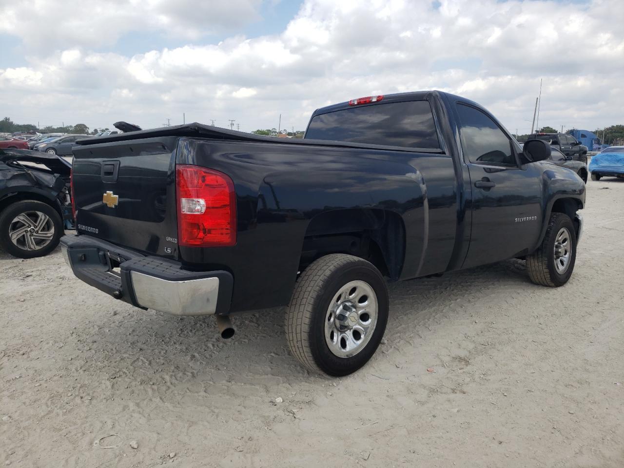 Obraz 3 z 2013 CHEVROLET SILVERADO C1500 2013 z VIN 1GCNCPEX0DZ152017