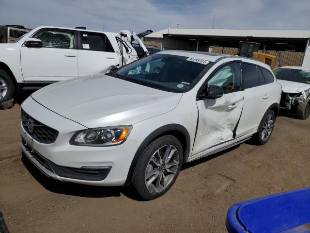 2015 VOLVO V60 CROSS COUNTRY PREMIER 2015 image