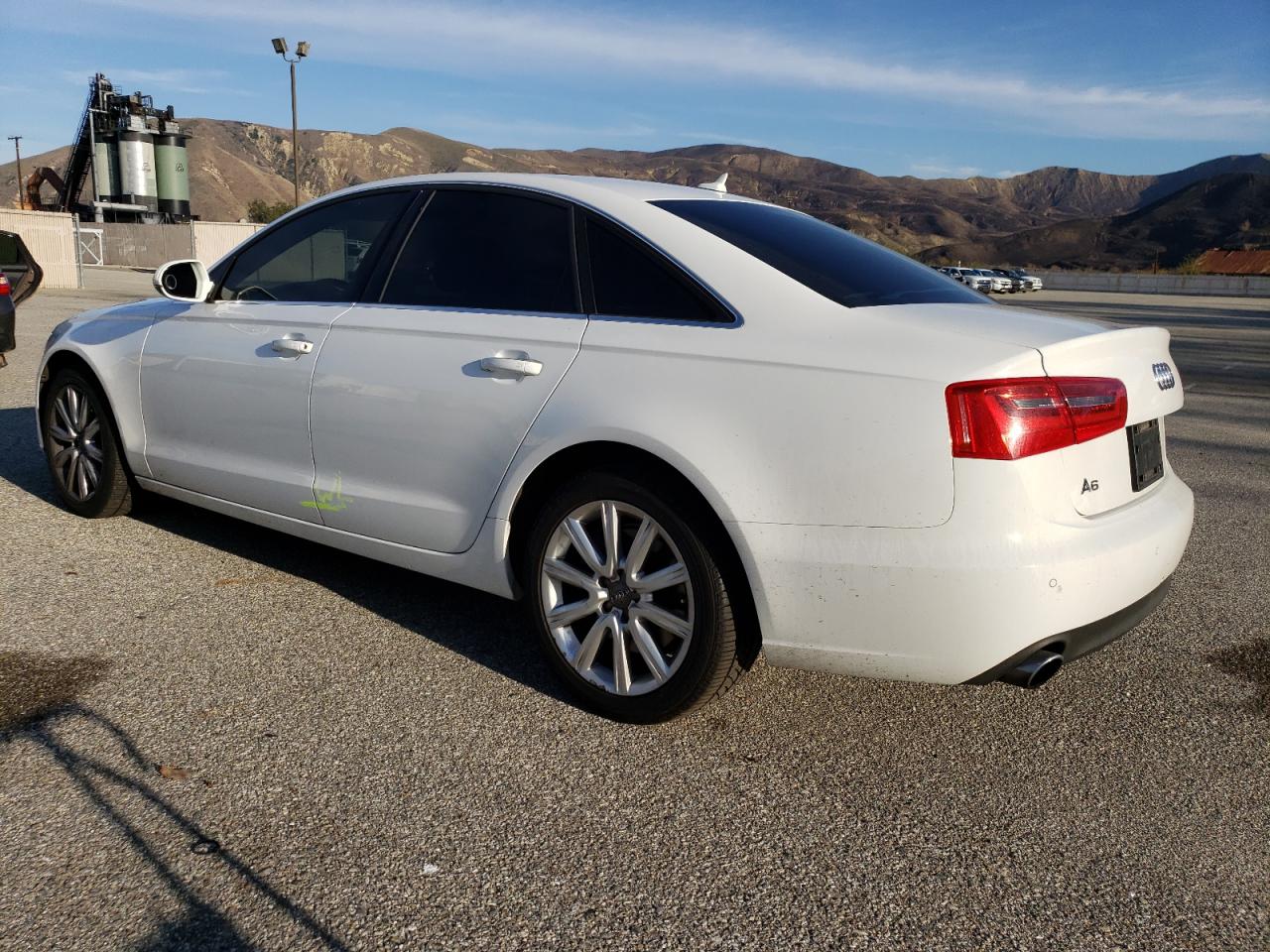 Изображение 2 2014 AUDI A6 PREMIUM PLUS 2014 с VIN WAUDFAFC3EN076049