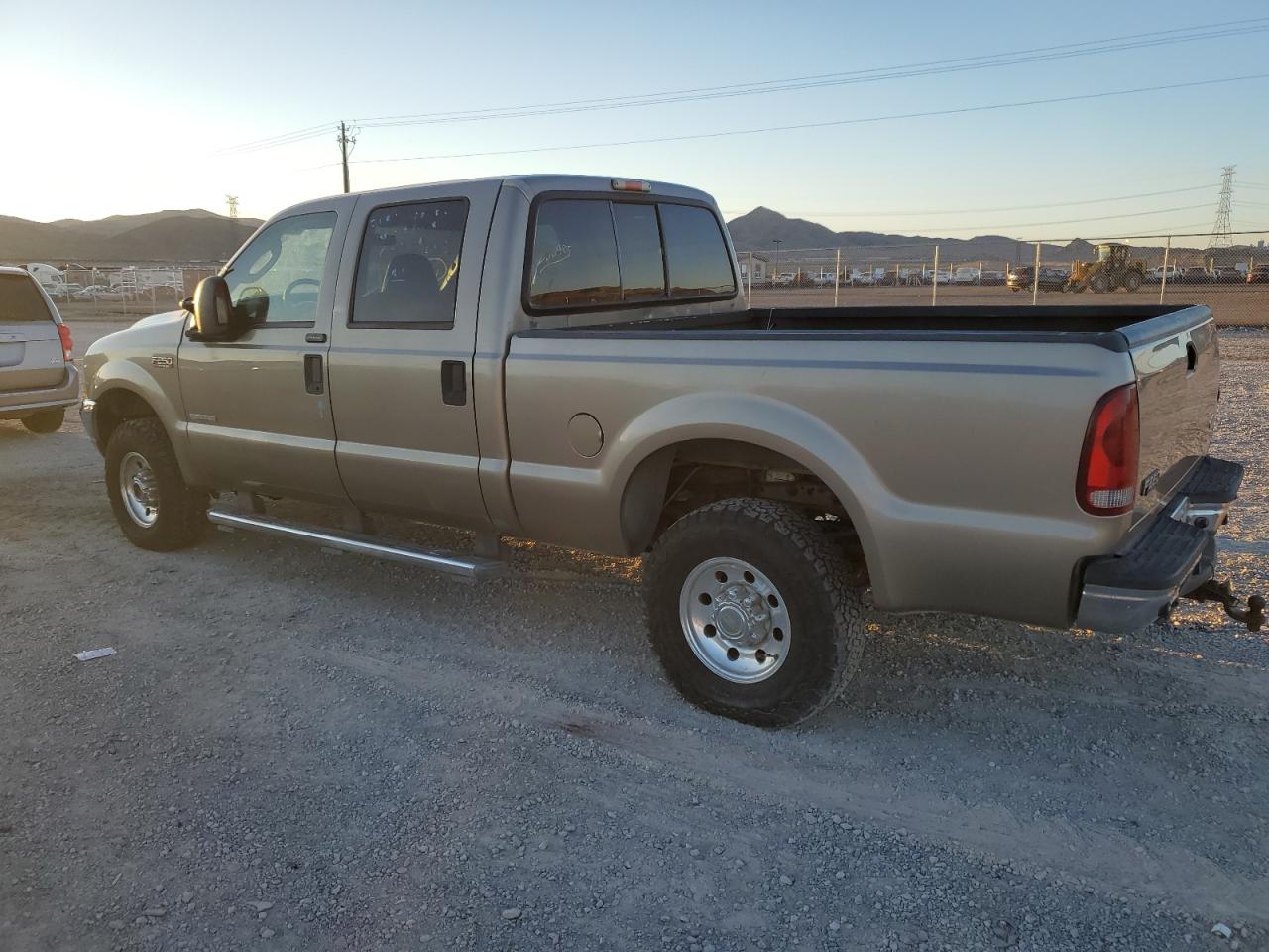 Изображение 2 2004 FORD F250 SUPER DUTY 2004 с VIN 1FTNW21P64EA55525