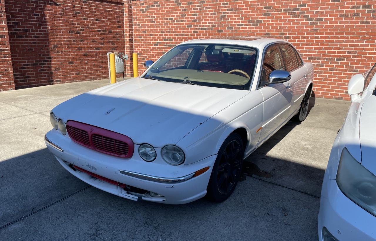 Image 2 of 2004 JAGUAR VANDENPLAS  2004 with VIN SAJWA74C74SG21531