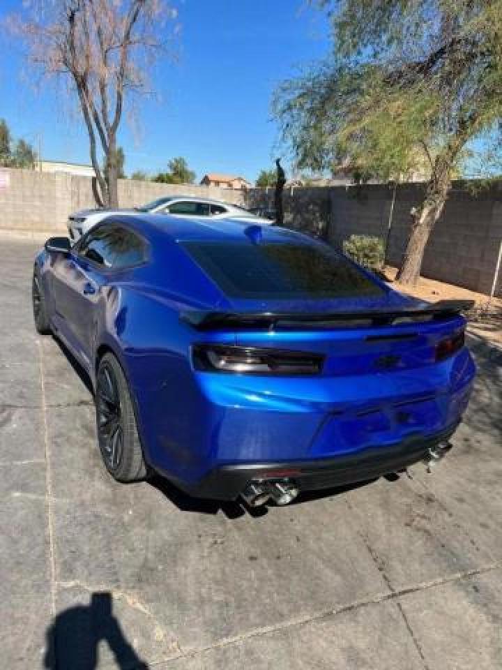 Obraz 3 z 2018 CHEVROLET CAMARO SS 2018 z VIN 1G1FE1R73J0118359