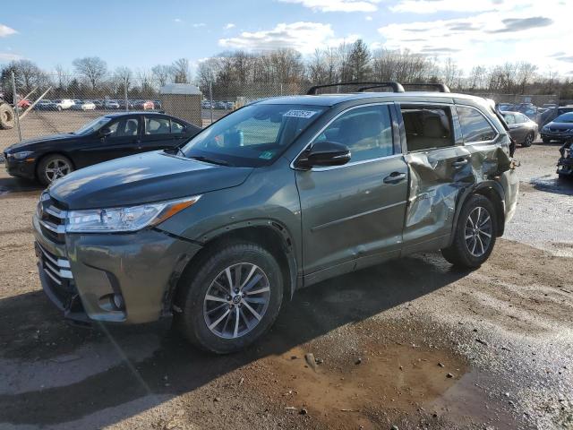 Obraz 1 z 2018 TOYOTA HIGHLANDER SE 2018 z VIN 5TDJZRFH3JS826531