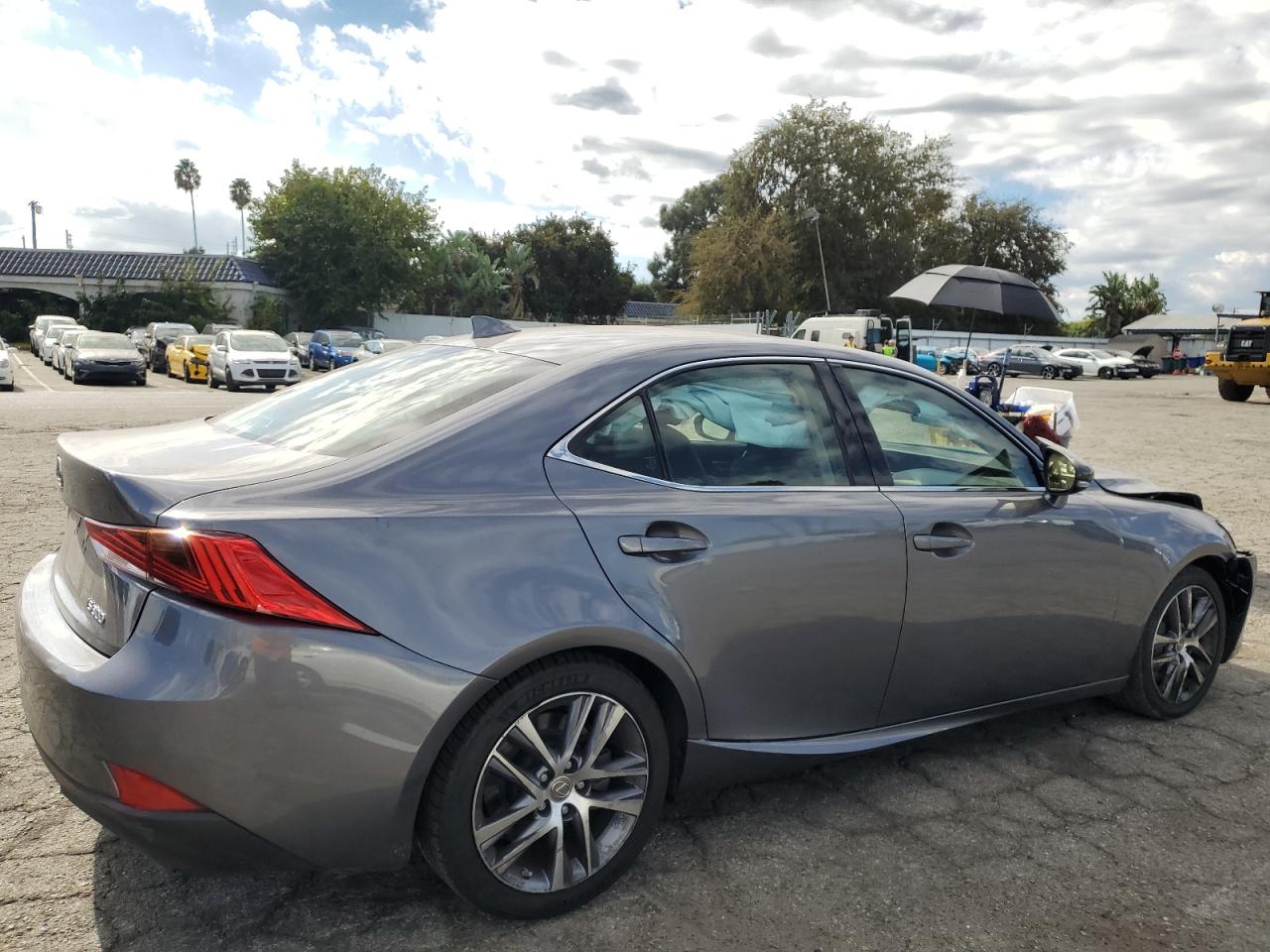 Изображение 3 2020 LEXUS IS 300 2020 с VIN JTHAA1D23L5104135