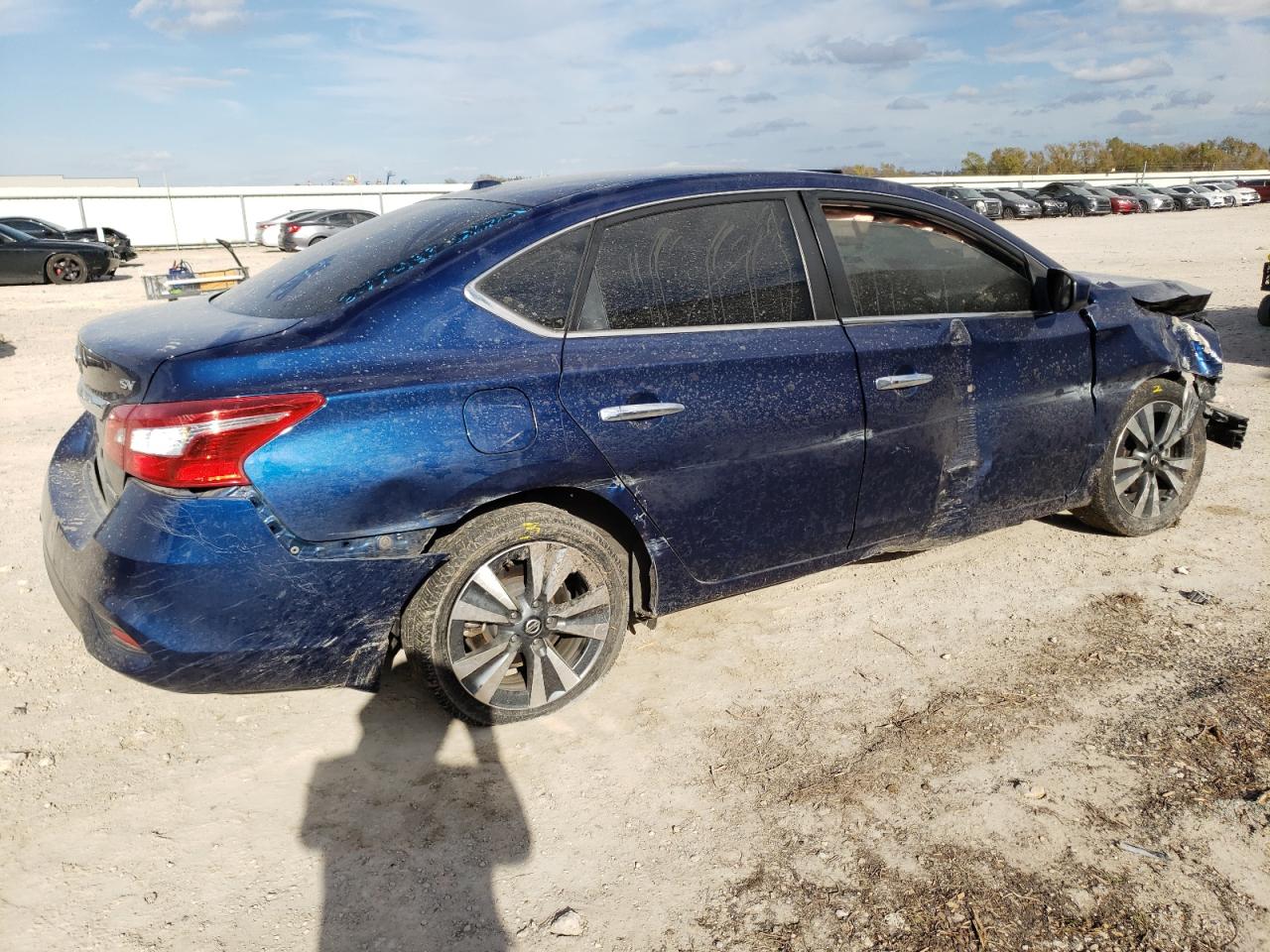 Obraz 3 z 2019 NISSAN SENTRA S 2019 z VIN 3N1AB7AP6KY420070