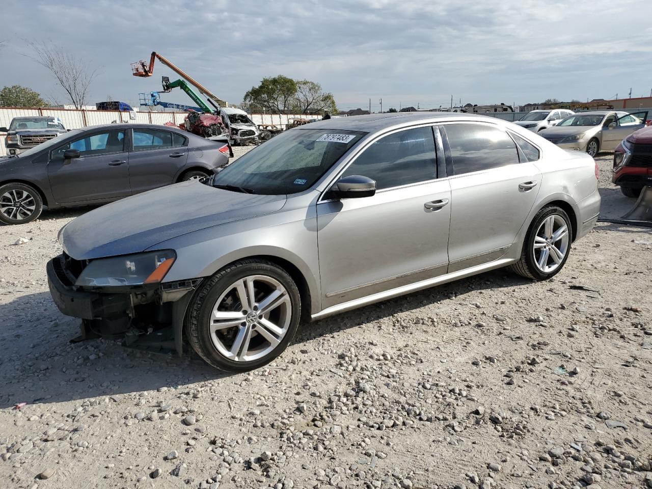 2013 VOLKSWAGEN PASSAT SEL 2013 image