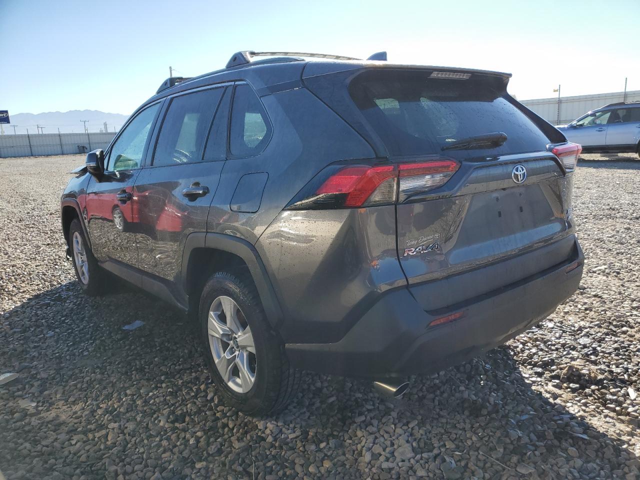 Obraz 2 z Toyota Rav4 Xle 2019 z VIN 2T3P1RFV3KW031342