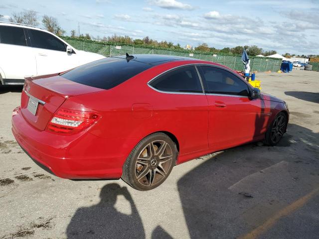 Obraz 3 z 2014 MERCEDES-BENZ C 250 2014 z VIN WDDGJ4HB4EG193461