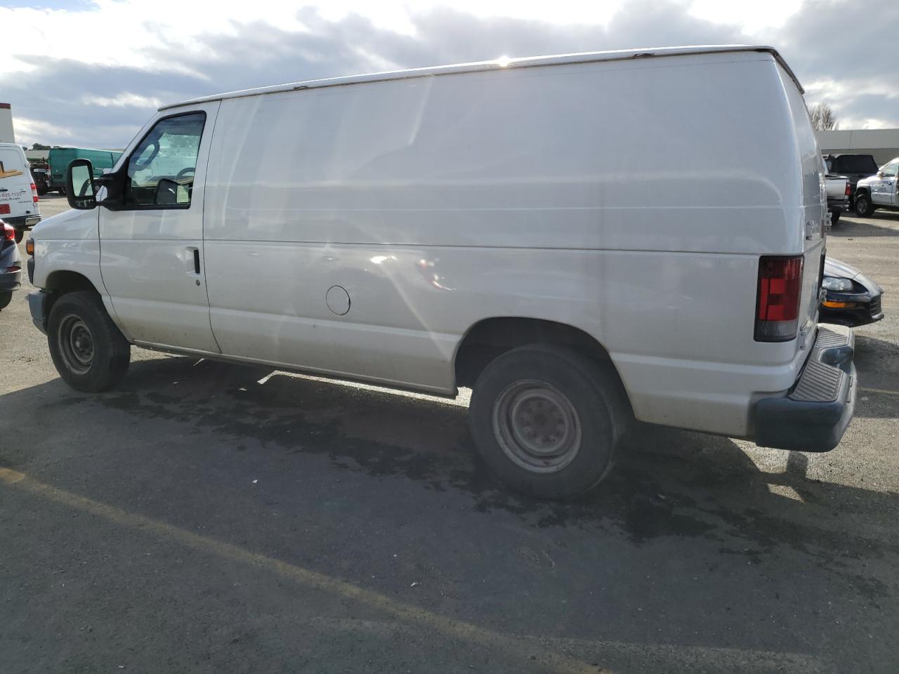 Obraz 2 z 2013 FORD ECONOLINE E150 VAN 2013 z VIN 1FTNE1EW0DDA61955