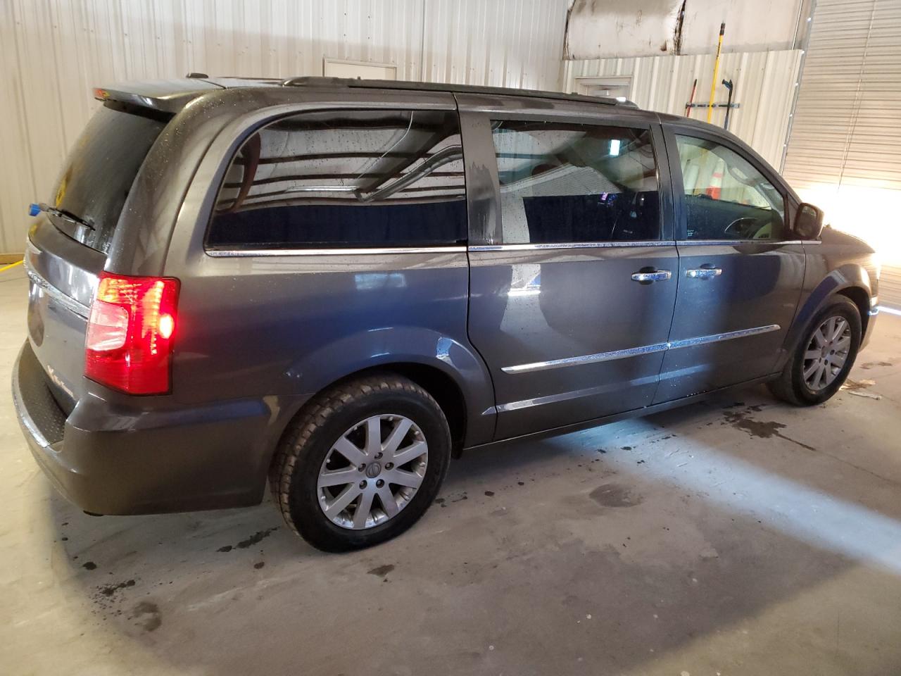 Изображение 3 2015 CHRYSLER TOWN & COUNTRY TOURING 2015 с VIN 2C4RC1BG5FR655915