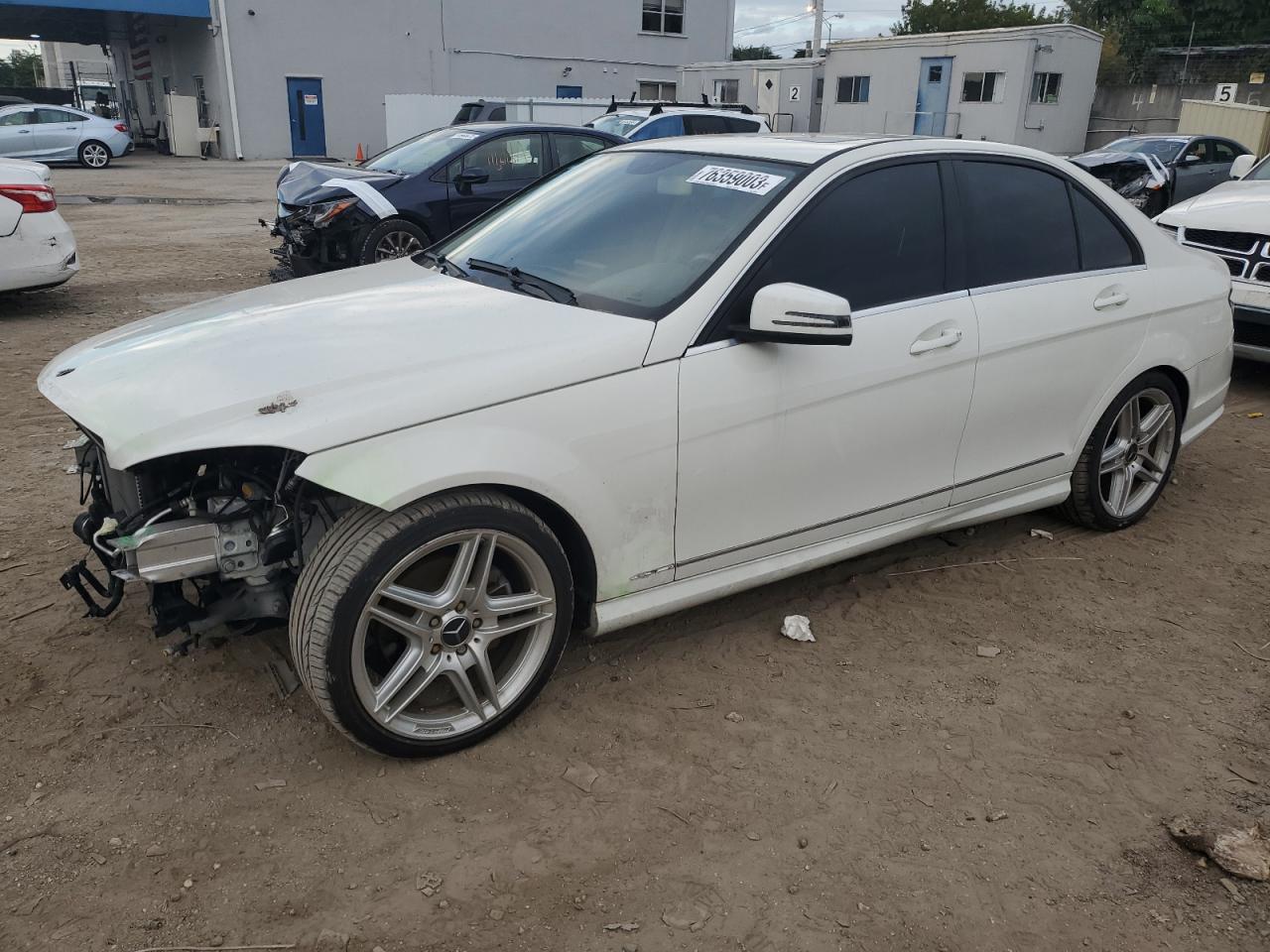 Image 1 of 2011 MERCEDES-BENZ C 300 2011 with VIN WDDGF5EB1BR137795