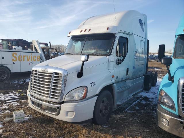 Image 2 of 2018 FREIGHTLINER CASCADIA 125 2018 with VIN 1FUJGLDV1JLHJ9891