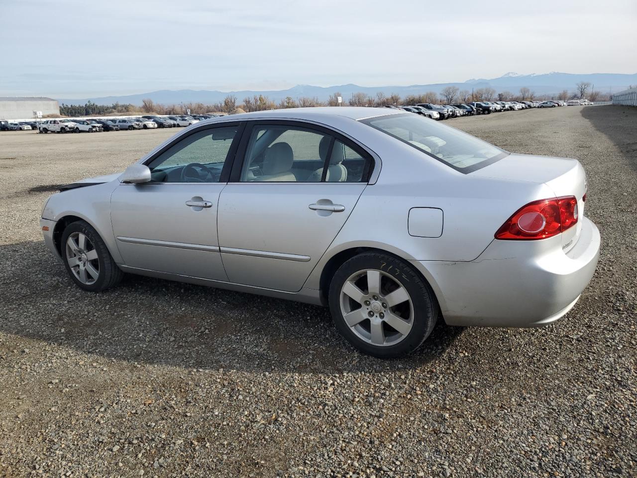 Obraz 2 z 2008 KIA OPTIMA LX 2008 z VIN KNAGE123085170237