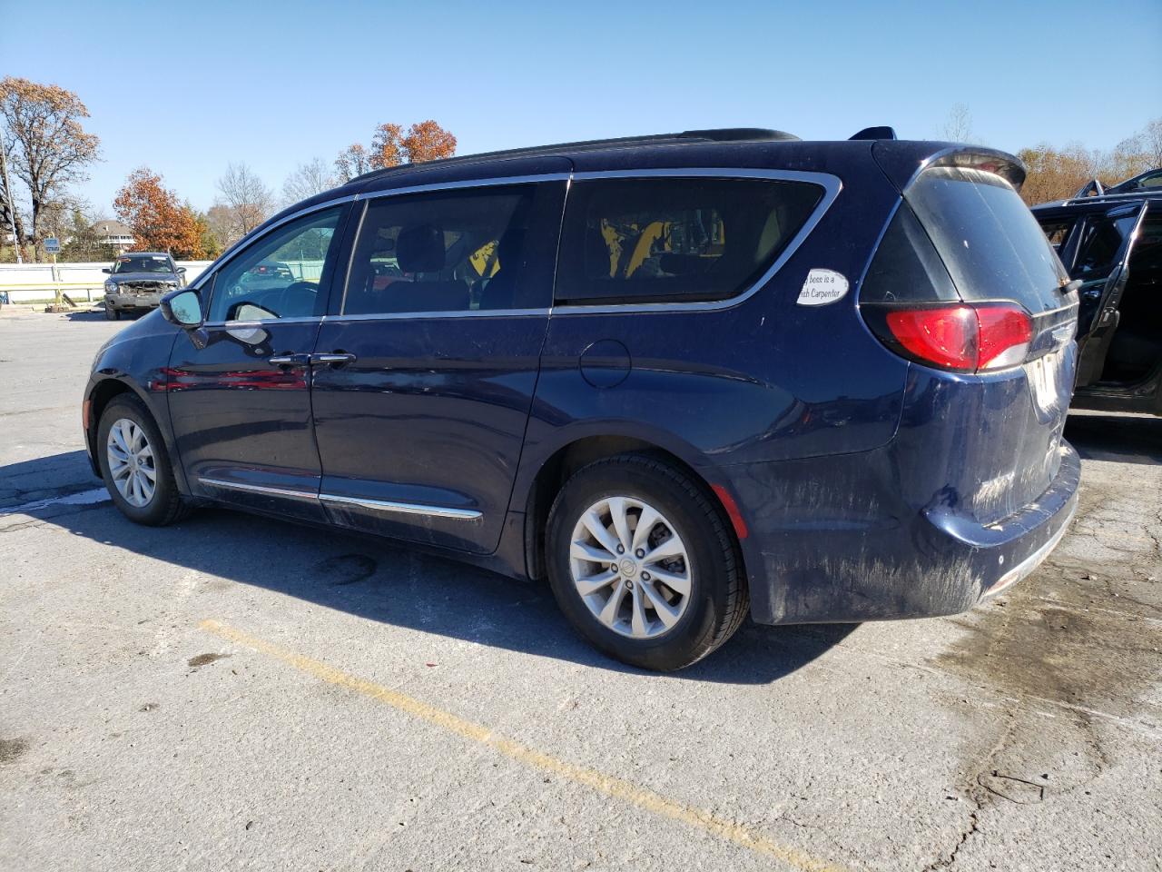 Image 2 of 2017 CHRYSLER PACIFICA TOURING L 2017 with VIN 2C4RC1BG2HR576236