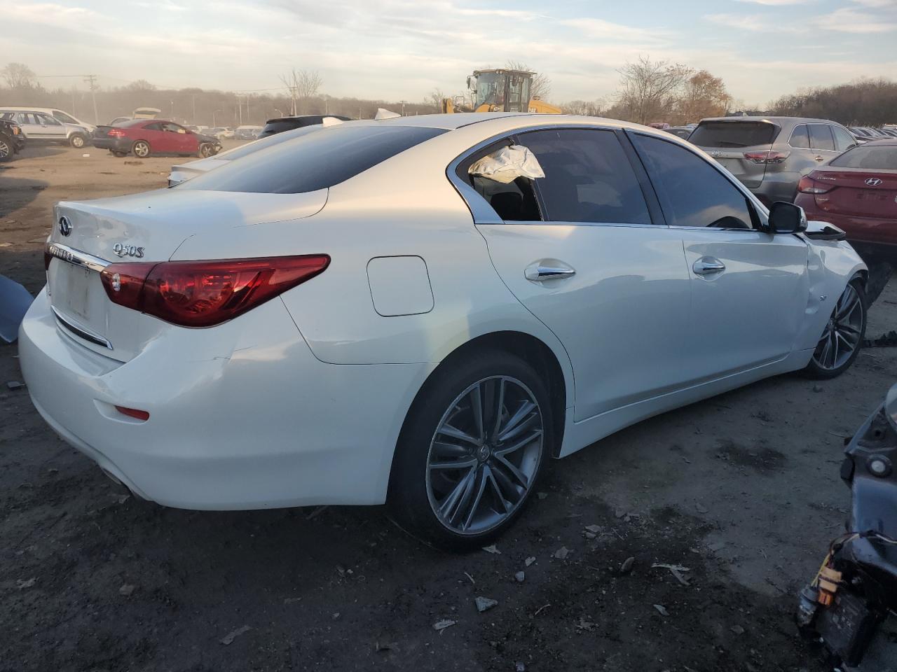 Obraz 3 z 2015 INFINITI Q50 BASE 2015 z VIN JN1BV7AR9FM402037