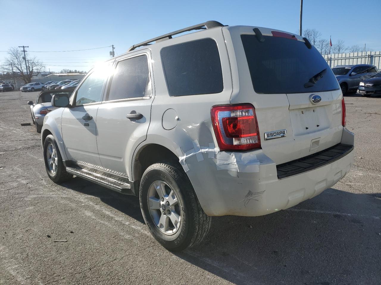 Изображение 2 2011 FORD ESCAPE XLT 2011 с VIN 1FMCU9D70BKB68561