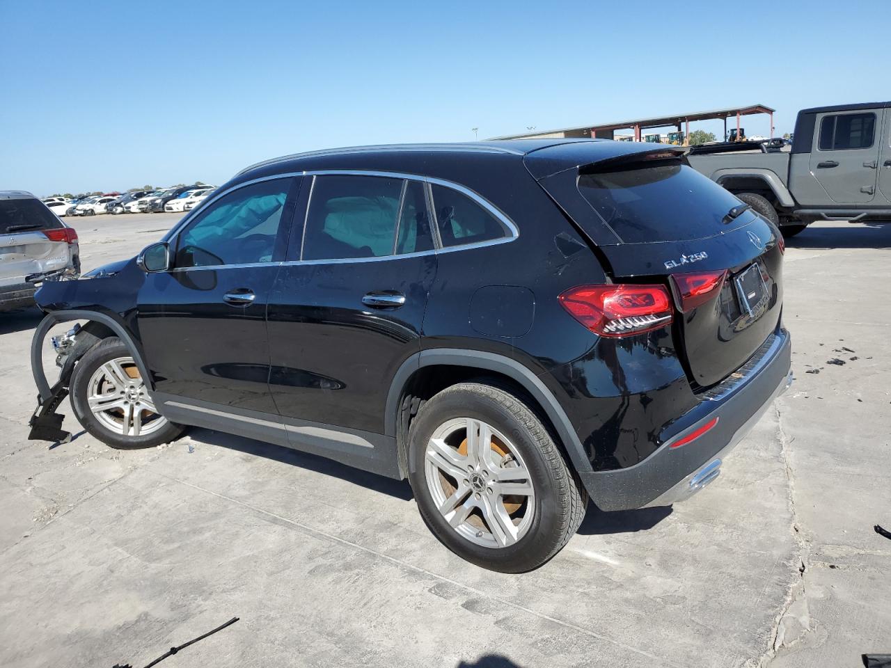 Obraz 2 z 2022 MERCEDES-BENZ GLA 250 2022 z VIN W1N4N4GB0NJ325145