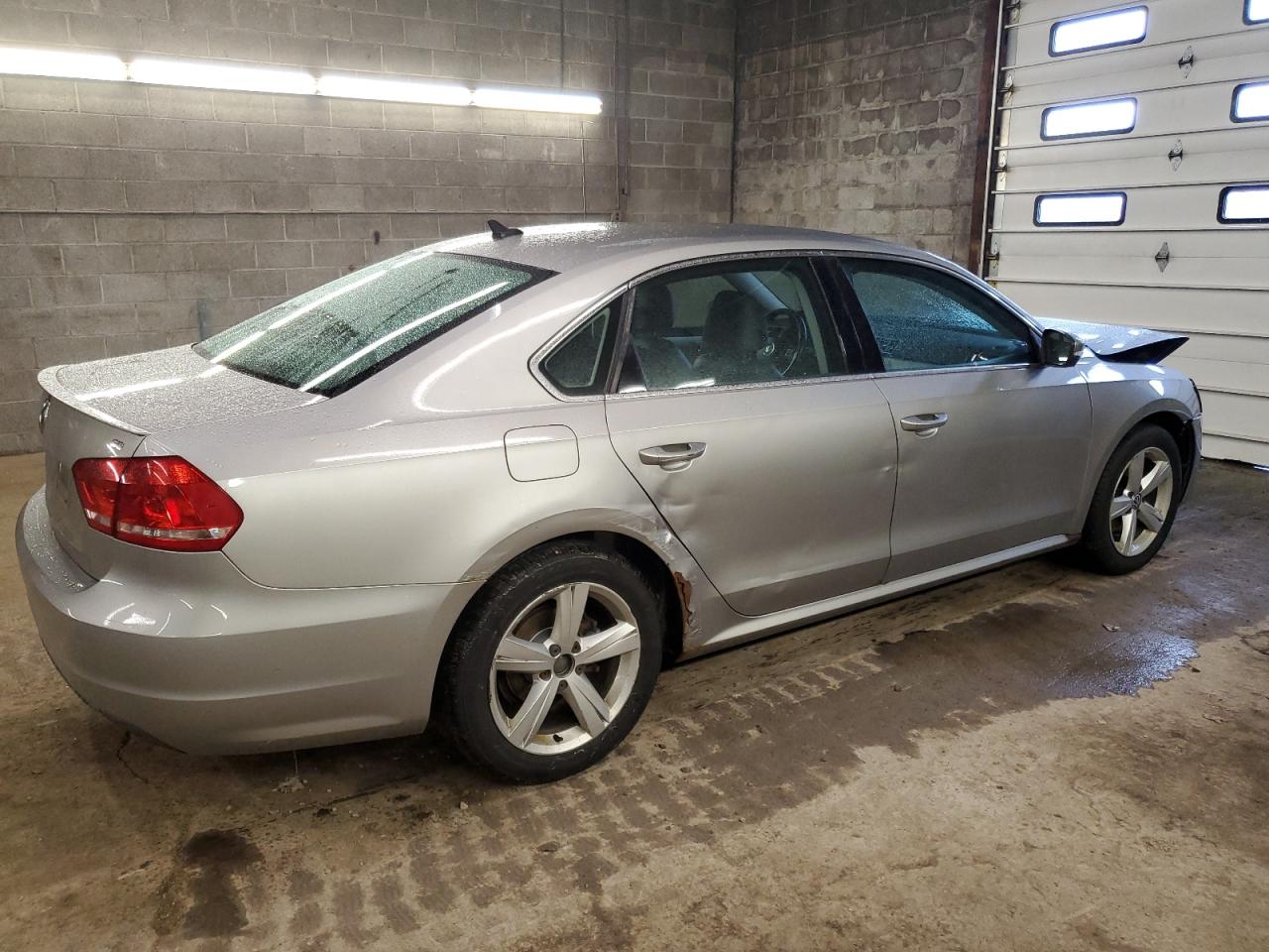 Image 3 of 2012 VOLKSWAGEN PASSAT SE 2012 with VIN 1VWBP7A39CC079772